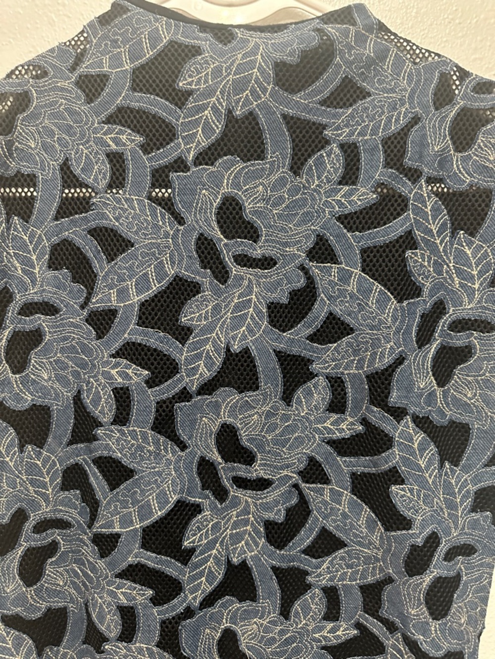 50% Top Grace Size L - Picture 3 of 5